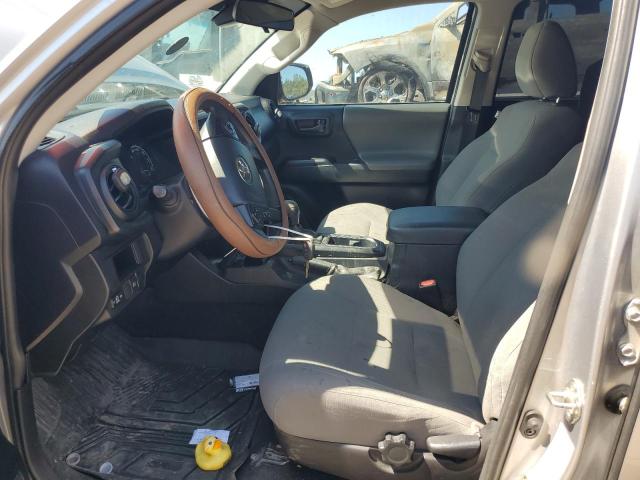 5TFAX5GN0JX121876 - 2018 TOYOTA TACOMA DOUBLE CAB فضي صورة 7