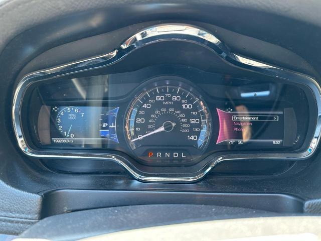 2LMHJ5NK3HBL01668 - 2017 LINCOLN MKT BLACK photo 8