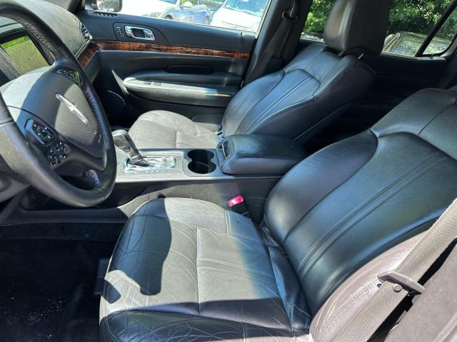 2LMHJ5NK3HBL01668 - 2017 LINCOLN MKT BLACK photo 9