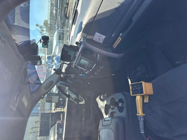 3C7WRMEL8EG174169 - 2014 RAM 5500 Weiß Foto 5