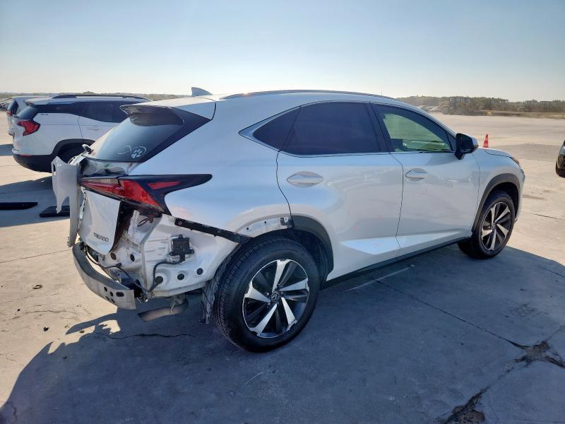 JTJYARBZ9J2113206 - 2018 LEXUS NX 300 BASE თეთრი ფოტო 3