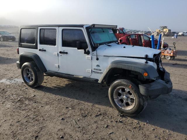 1C4BJWDG6DL582321 - 2013 JEEP WRANGLER U SPORT Beyaz fotoğraf 4