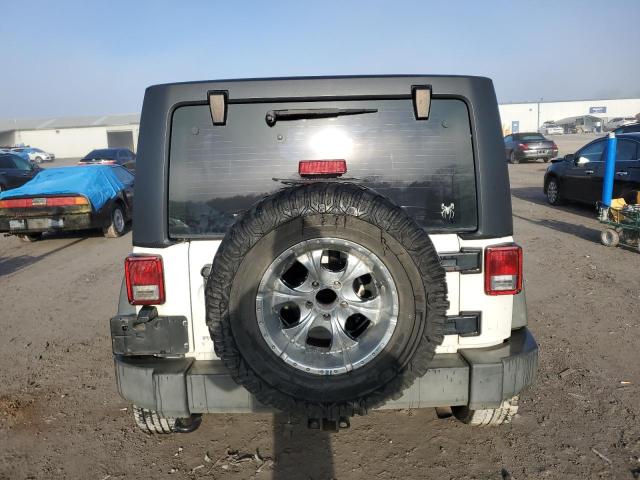 1C4BJWDG6DL582321 - 2013 JEEP WRANGLER U SPORT Beyaz fotoğraf 6