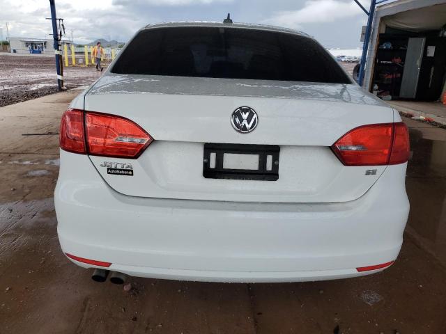 3VWD07AJ6EM276654 - 2014 VOLKSWAGEN JETTA SE WHITE photo 6