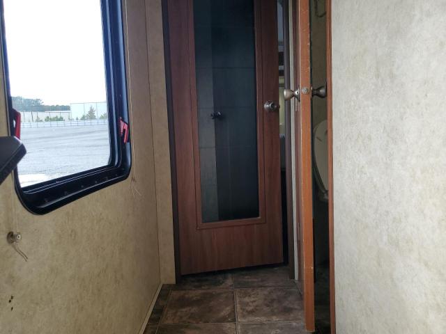 4YDF33320D2506547 - 2013 KEYSTONE COUGAR Кремовый фото 5