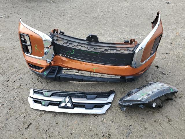 JA4APVAU0NU003747 - 2022 MITSUBISHI OUTLANDER SE 橙色 照片 13