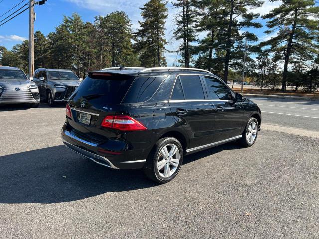 4JGDA5HB1FA442785 - 2015 MERCEDES-BENZ ML 350 4MATIC BLACK photo 4