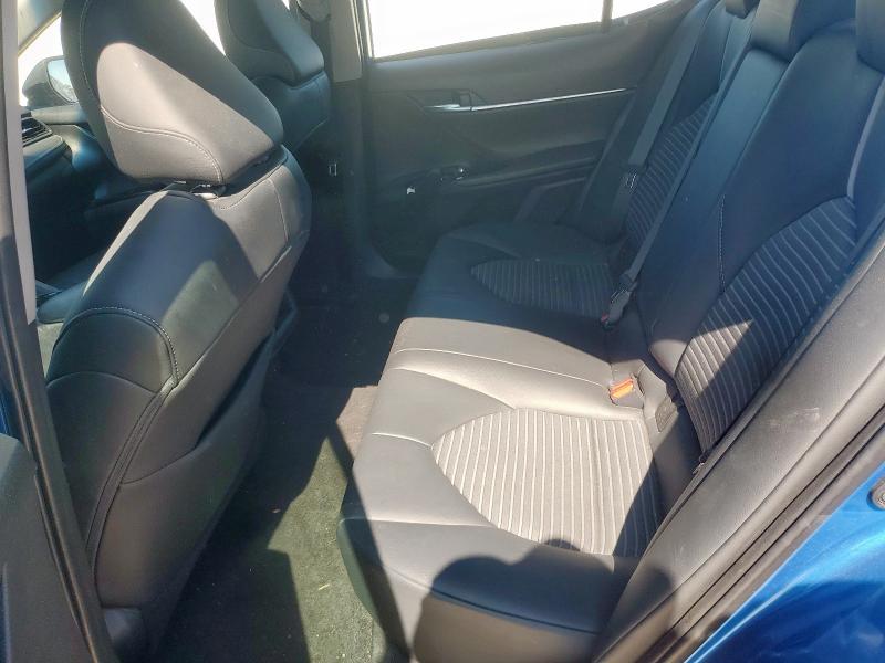 4T1G11AK6LU302595 - 2020 TOYOTA CAMRY SE BLUE photo 10