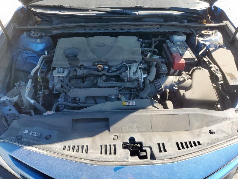4T1G11AK6LU302595 - 2020 TOYOTA CAMRY SE BLUE photo 11
