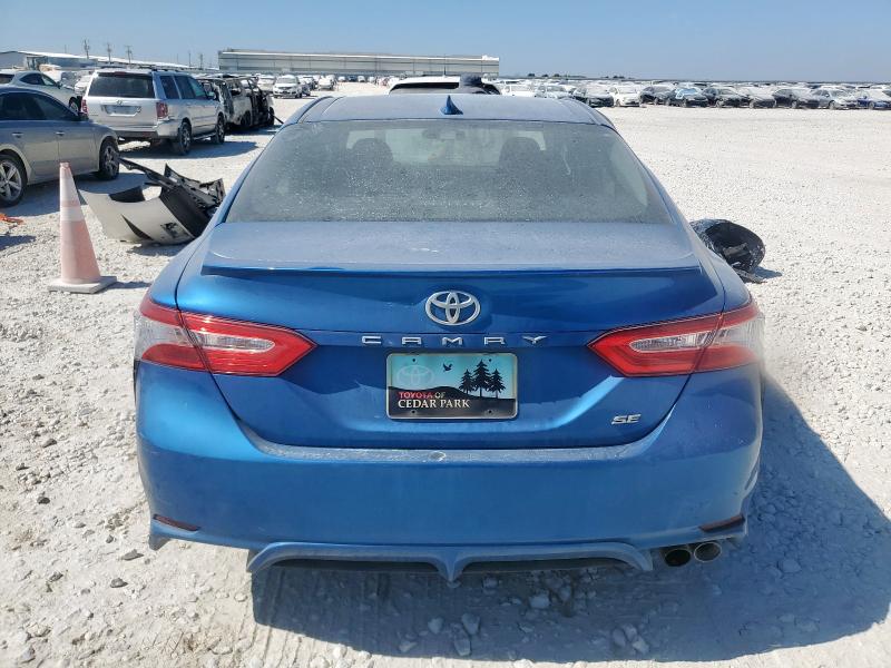 4T1G11AK6LU302595 - 2020 TOYOTA CAMRY SE BLUE photo 6