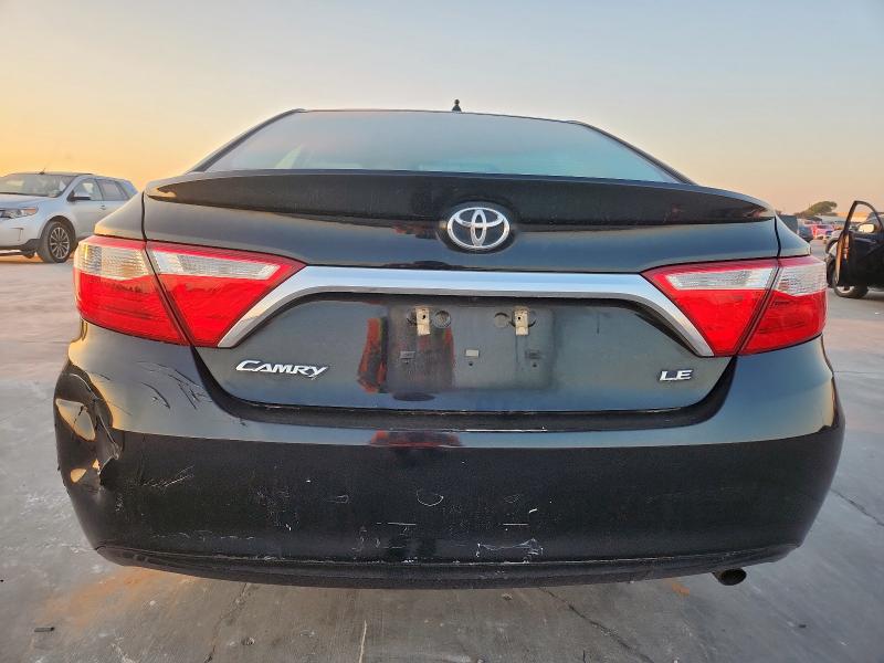 4T1BF1FK0GU550318 - 2016 TOYOTA CAMRY LE BLACK photo 6