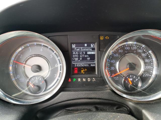 2C4RC1BG9DR695167 - 2013 CHRYSLER TOWN & COU TOURING Красный фото 9