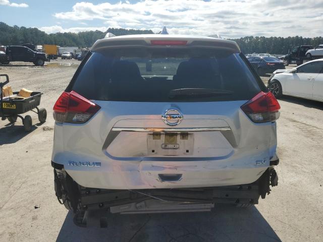 JN8AT2MTXHW386516 - 2017 NISSAN ROGUE S SILVER photo 6