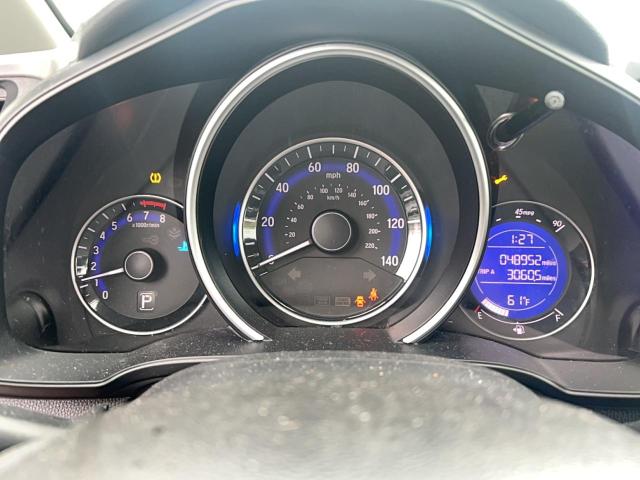 3HGGK5H46JM704023 - 2018 HONDA FIT LX WHITE photo 8