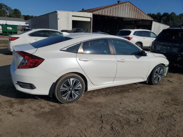 19XFC1F30HE008451 - 2017 HONDA CIVIC EX WHITE photo 3