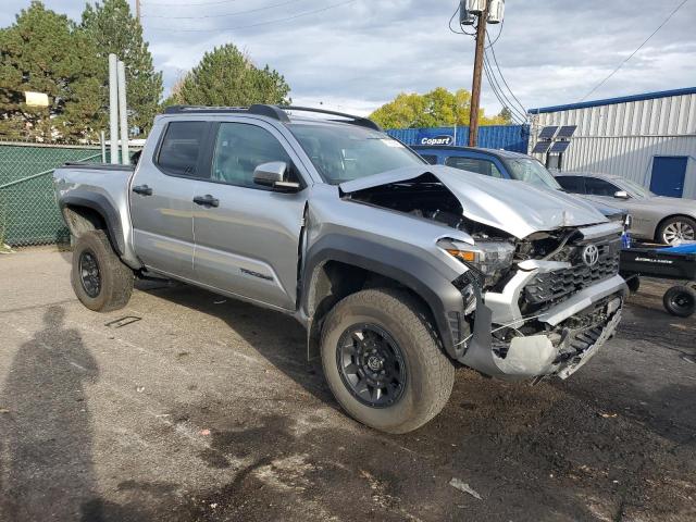 3TMLB5JN7RM068014 - 2024 TOYOTA TACOMA DOUBLE CAB Srebrny zdjęcie 4