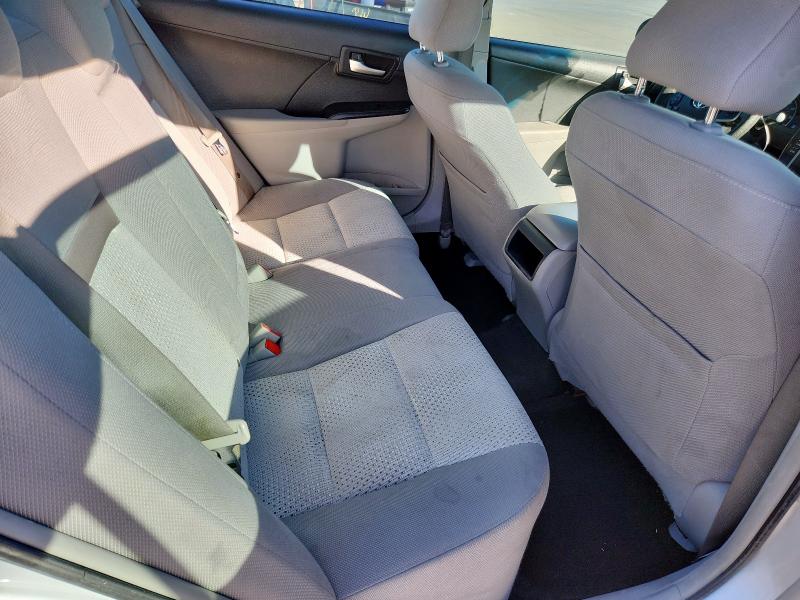 4T4BF1FK2ER417501 - 2014 TOYOTA CAMRY L SILVER photo 10