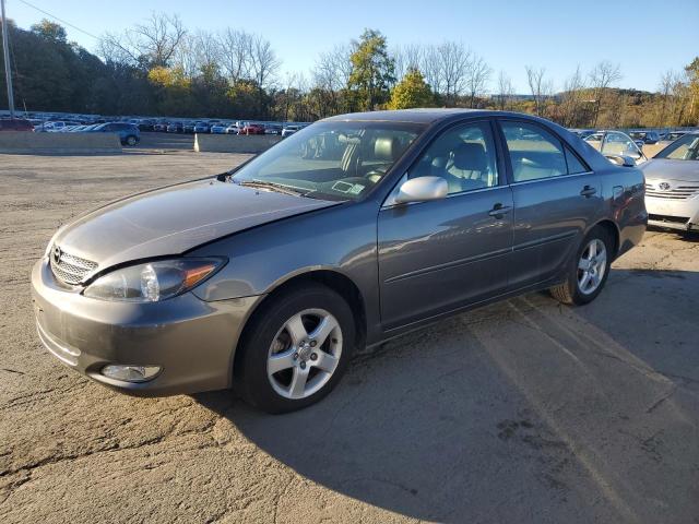 2002 TOYOTA CAMRY LE, 