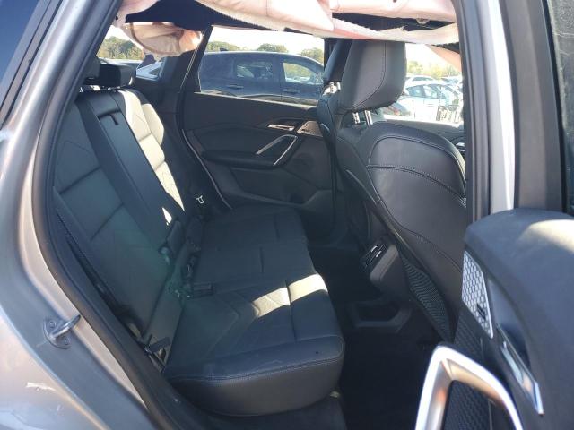 WBX13EF02R5Y33303 - 2024 BMW X1 M35I SILVER photo 10