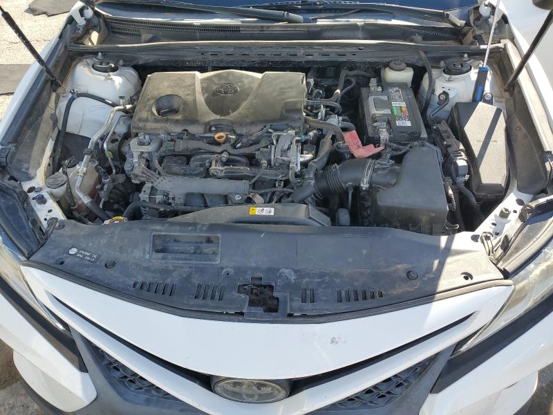 4T1B11HK5JU594852 - 2018 TOYOTA CAMRY L თეთრი ფოტო 11