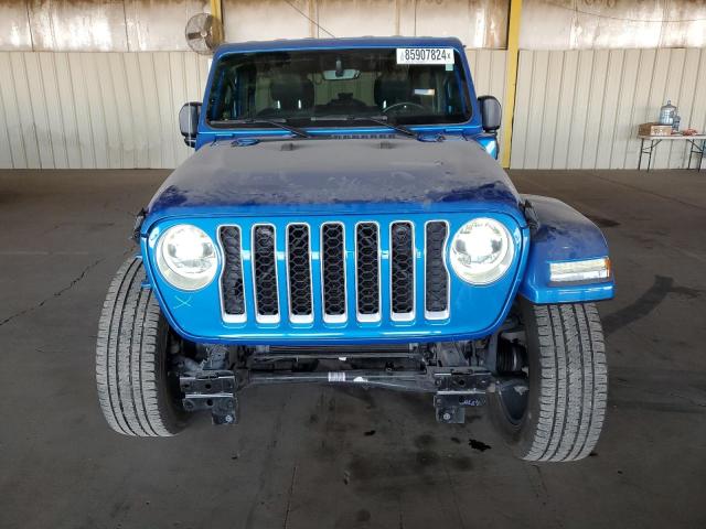 1C4JJXP63NW178722 - 2022 JEEP WRANGLER U SAHARA 4XE BLUE photo 5