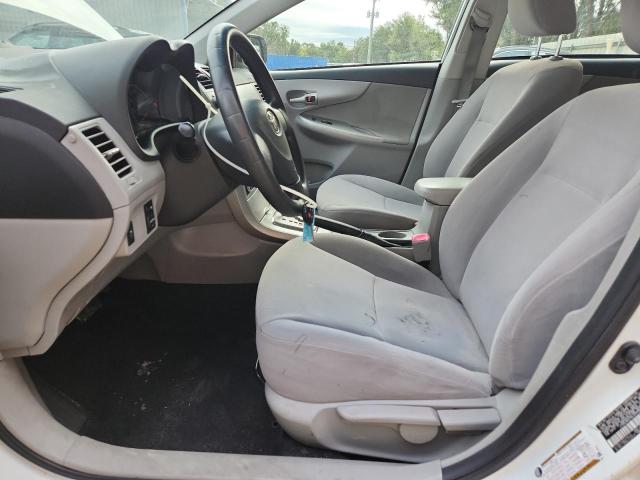 JTDBU4EEXBJ093356 - 2011 TOYOTA COROLLA BASE Biały zdjęcie 7