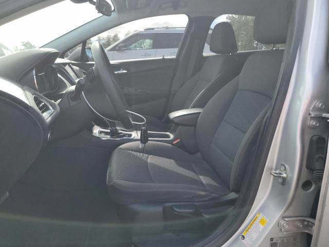 1G1BC5SM9K7151919 - 2019 CHEVROLET CRUZE LS Srebrny zdjęcie 7