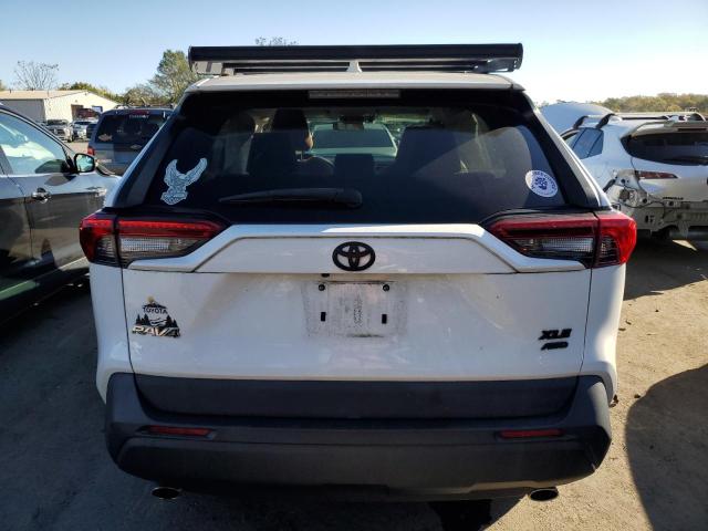 2T3P1RFV1MC155842 - 2021 TOYOTA RAV4 XLE თეთრი ფოტო 6