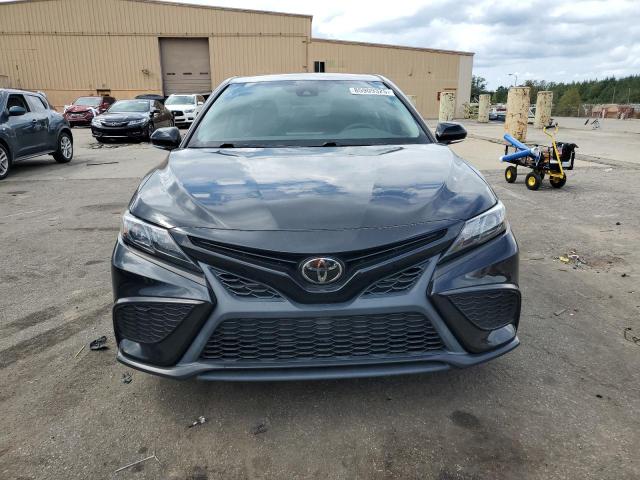 4T1T11AK2NU057926 - 2022 TOYOTA CAMRY SE BLACK photo 5