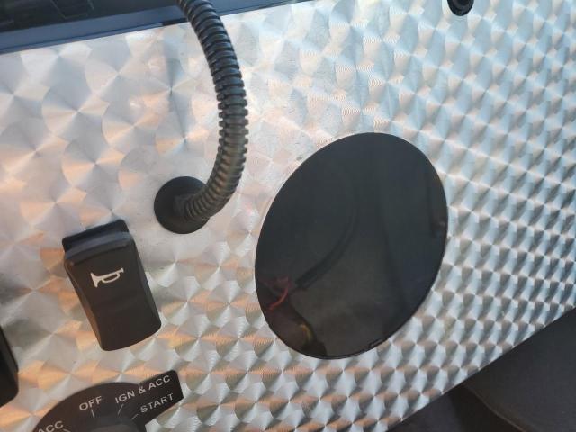 A5ZAAAAAVJA001189 - 2018 MAHINDRA AND MAHINDRA ROXOR Серый фото 8