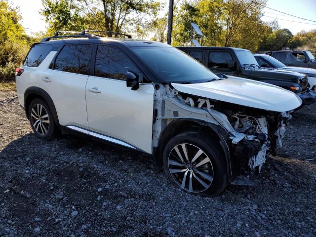 5N1DR3DJ6PC255770 - 2023 NISSAN PATHFINDER PLATINUM Biały zdjęcie 4