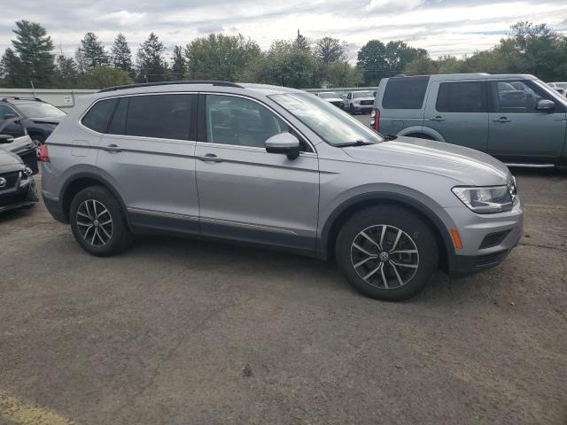 3VV2B7AX3MM143455 - 2021 VOLKSWAGEN TIGUAN SE Srebrny zdjęcie 4