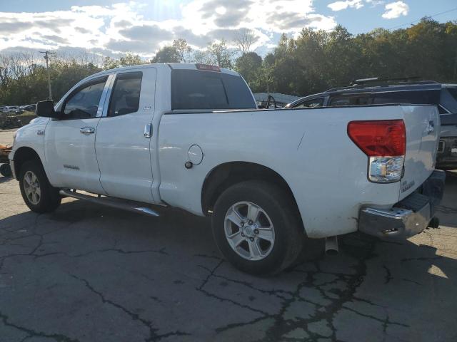 5TFUW5F19AX121129 - 2010 TOYOTA TUNDRA DOUBLE CAB SR5 WHITE photo 2