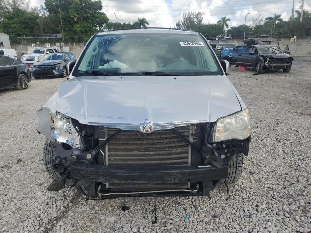 2A8HR54P18R827528 - 2008 CHRYSLER TOWN & COU TOURING Srebrny zdjęcie 5