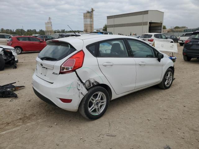 3FADP4EJ0JM101601 - 2018 FORD FIESTA SE თეთრი ფოტო 3