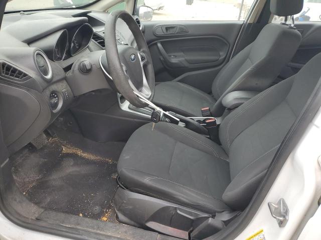 3FADP4EJ0JM101601 - 2018 FORD FIESTA SE თეთრი ფოტო 7