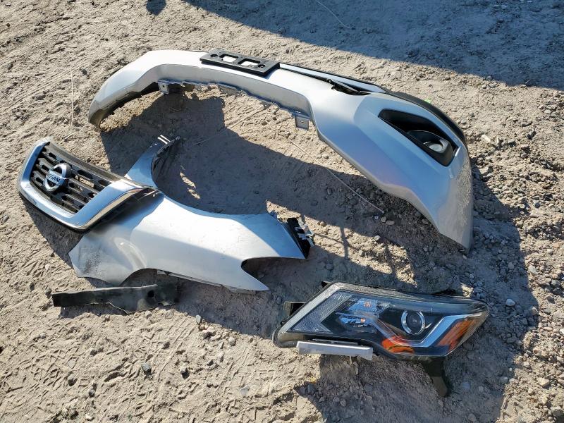 5N1DR2MM0JC621718 - 2018 NISSAN PATHFINDER S 银色 照片 13