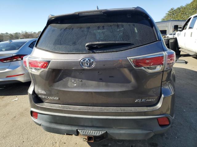 5TDJKRFH0ES035559 - 2014 TOYOTA HIGHLANDER XLE CHARCOAL photo 6
