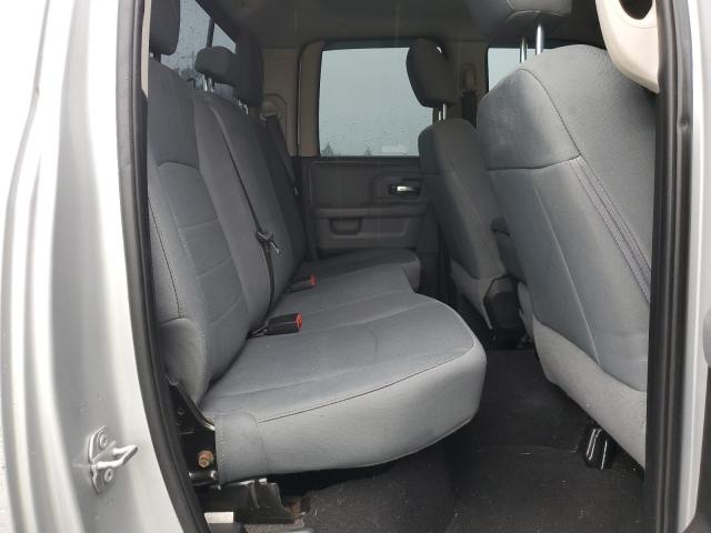 1C6RR7GG9JS300898 - 2018 RAM 1500 SLT SILVER photo 10