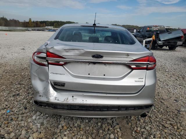 3FA6P0HD7JR256382 - 2018 FORD FUSION SE Argent photo 6