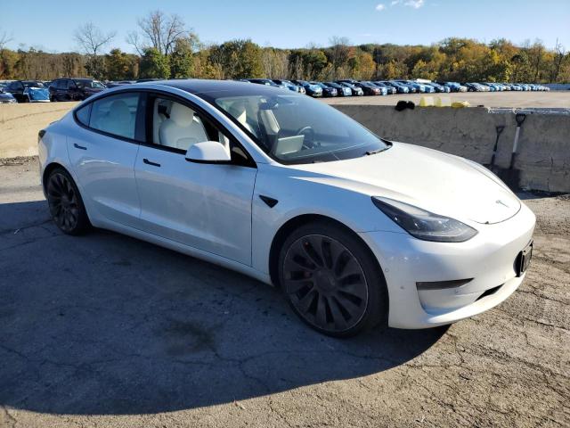 5YJ3E1EC5MF013423 - 2021 TESLA MODEL 3 WHITE photo 4