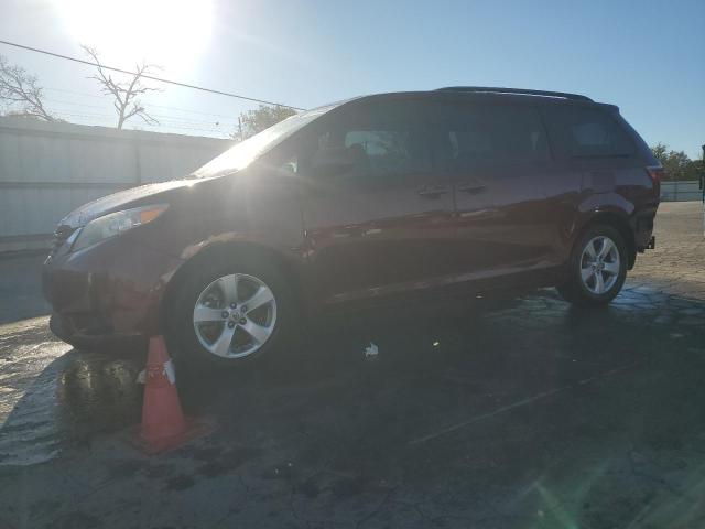 2015 TOYOTA SIENNA LE, 