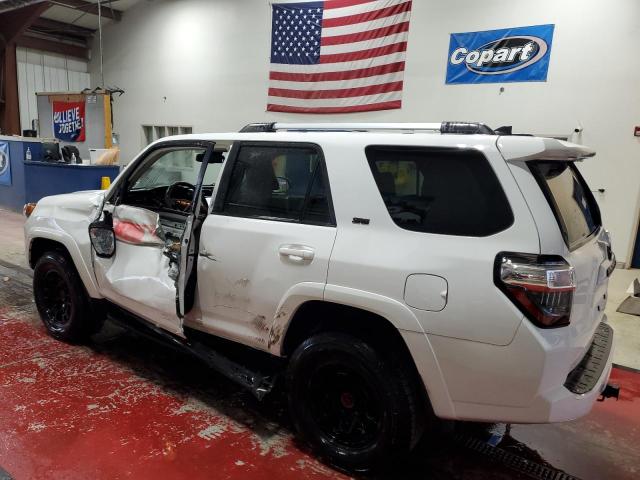 JTENU5JR3N6002099 - 2022 TOYOTA 4RUNNER SR5/SR5 PREMIUM WHITE photo 2