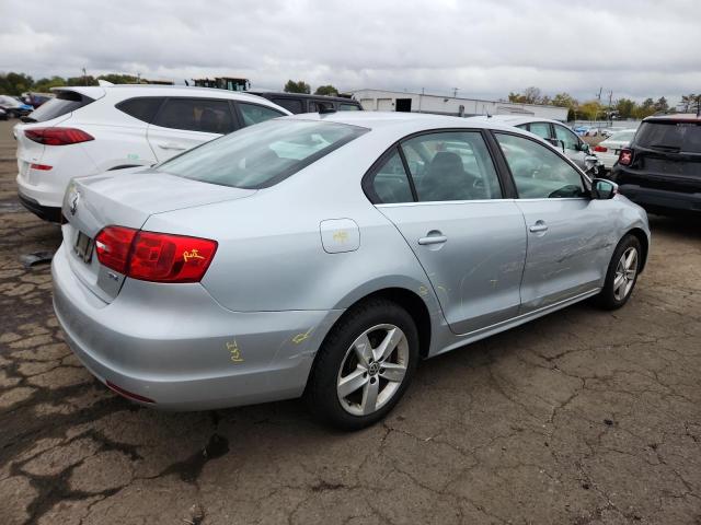 3VWLL7AJ8EM421020 - 2014 VOLKSWAGEN JETTA TDI SILVER photo 3