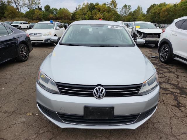 3VWLL7AJ8EM421020 - 2014 VOLKSWAGEN JETTA TDI SILVER photo 5