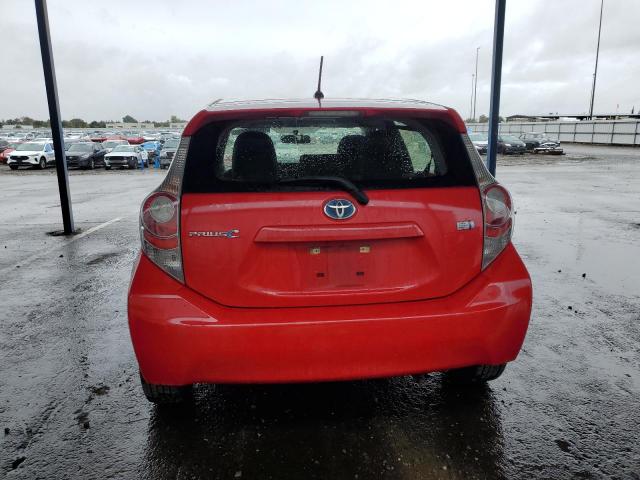 JTDKDTB30E1081962 - 2014 TOYOTA PRIUS C 红色 照片 6