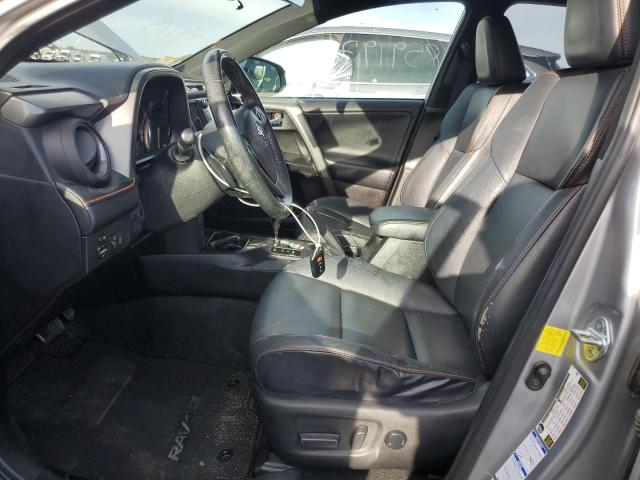2T3JFREV3HW682679 - 2017 TOYOTA RAV4 SE 银色 照片 7