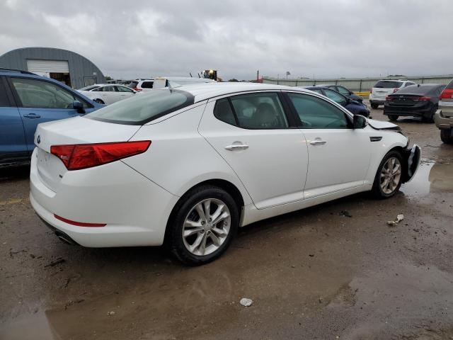 5XXGM4A72DG150394 - 2013 KIA OPTIMA LX WHITE photo 3