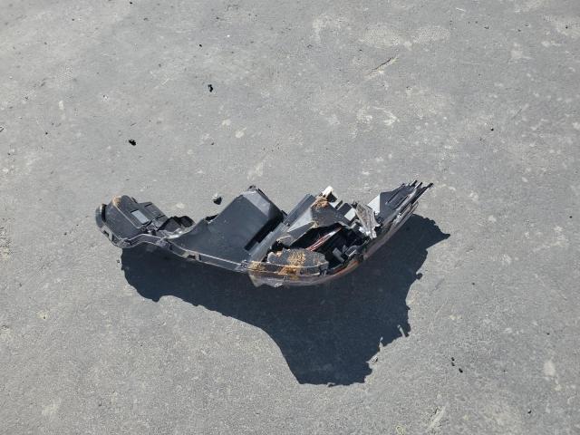 JTDBCMFE9S3080636 - 2025 TOYOTA COROLLA LE ვერცხლისფერი ფოტო 12