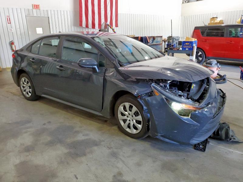 5YFB4MDE6PP074002 - 2023 TOYOTA COROLLA LE Сұр фото 4